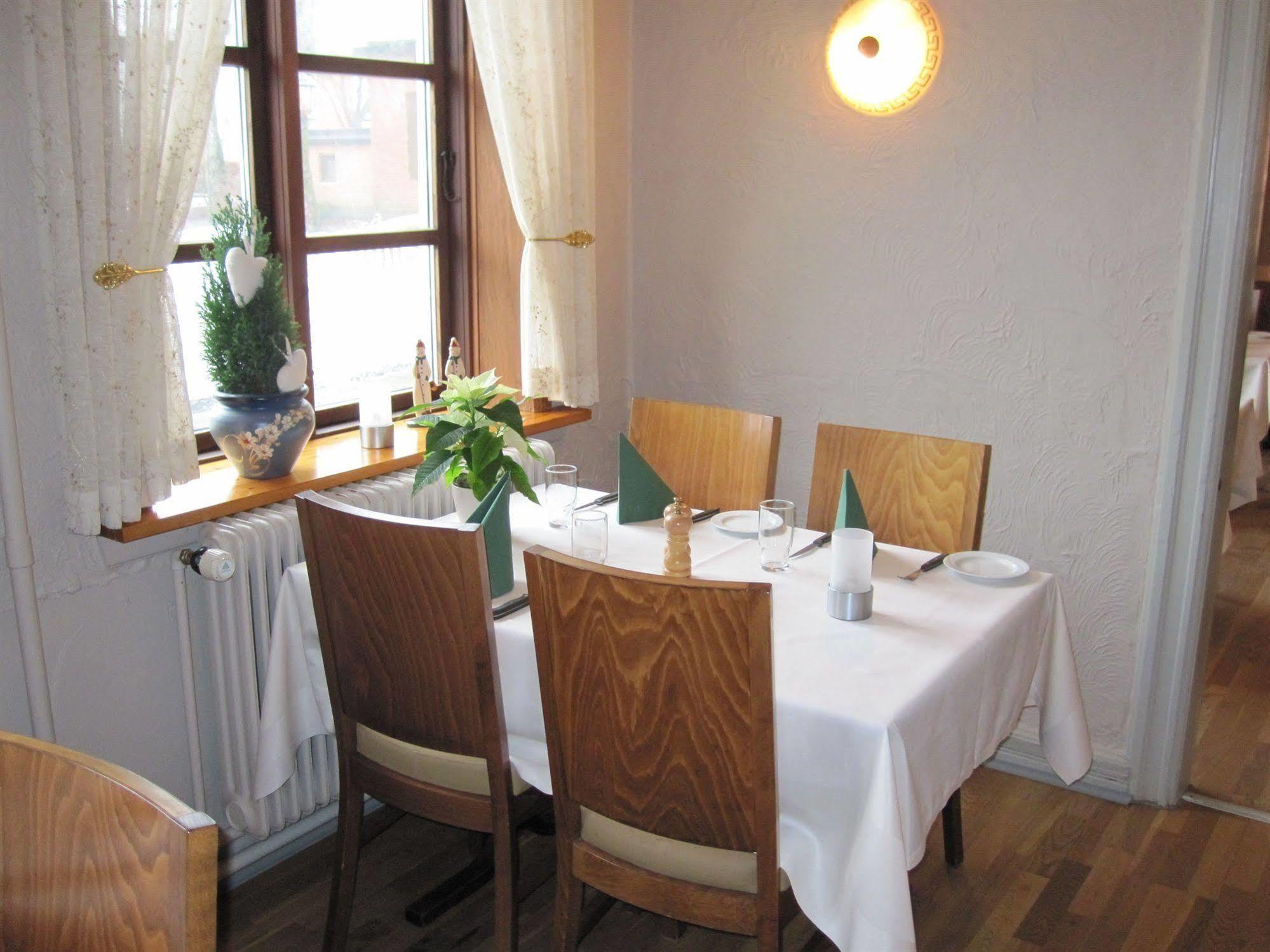 Refborg 3*